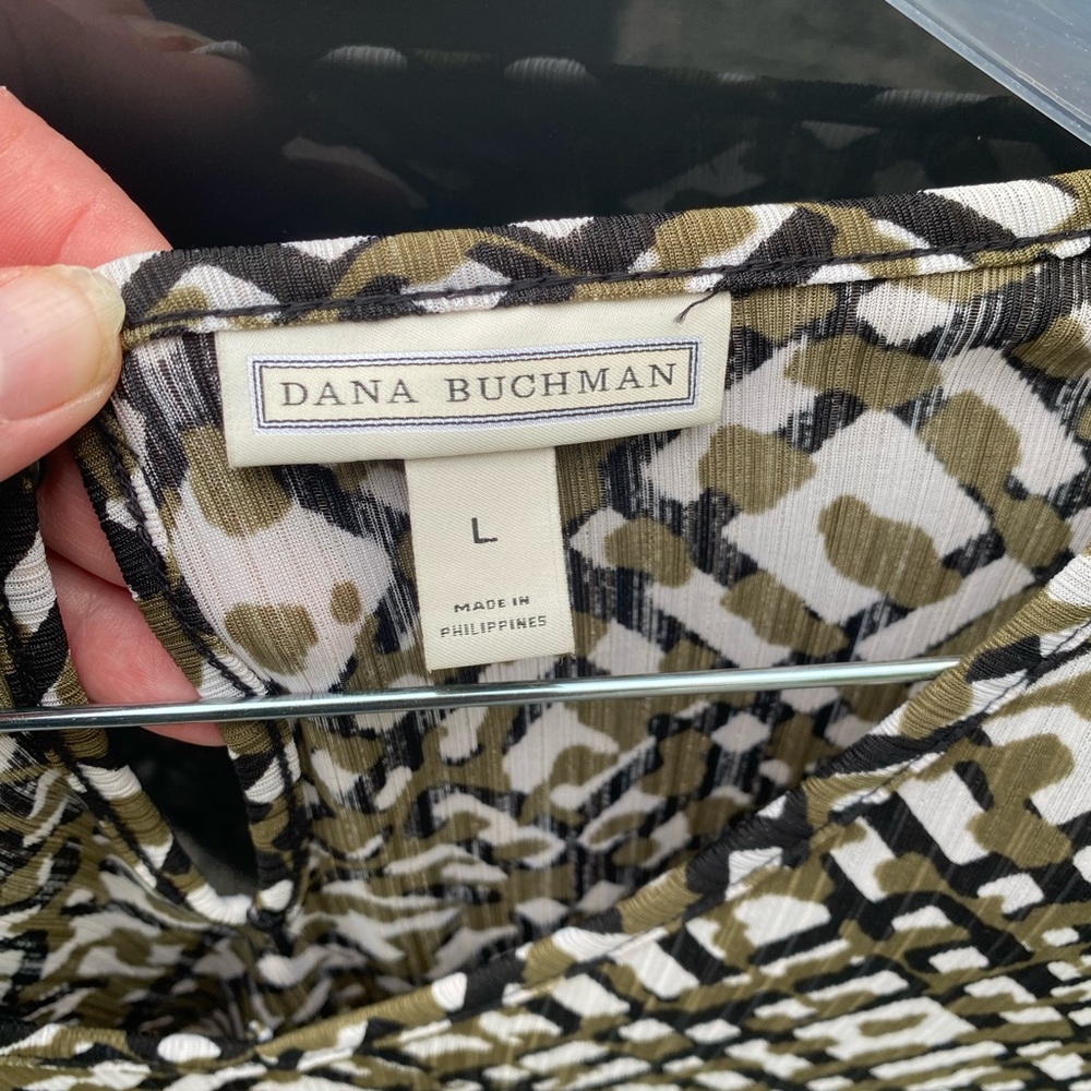 Dana Buchman Olive and Black and White Blouse - Picture 3 of 3